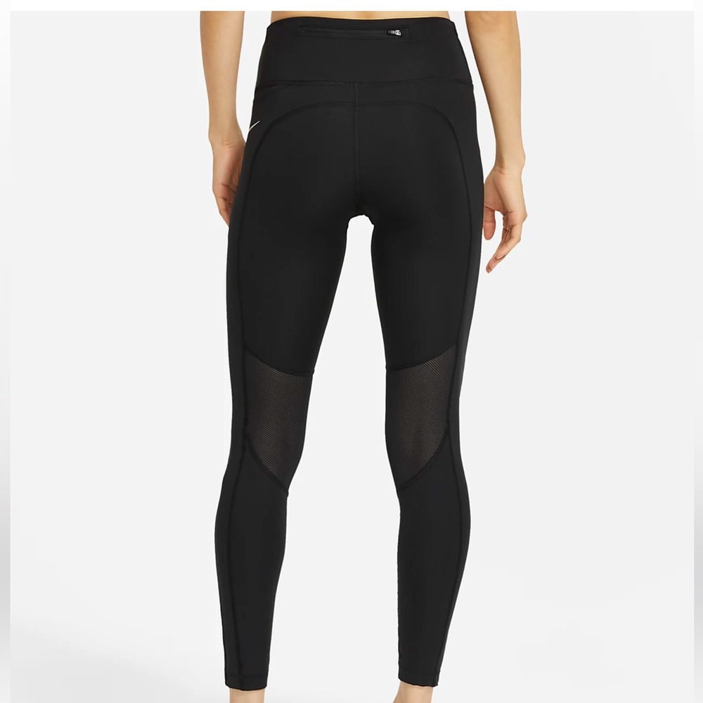 Nike Epic Fast
Women's Mid-Rise Pocket Running Leggings size small